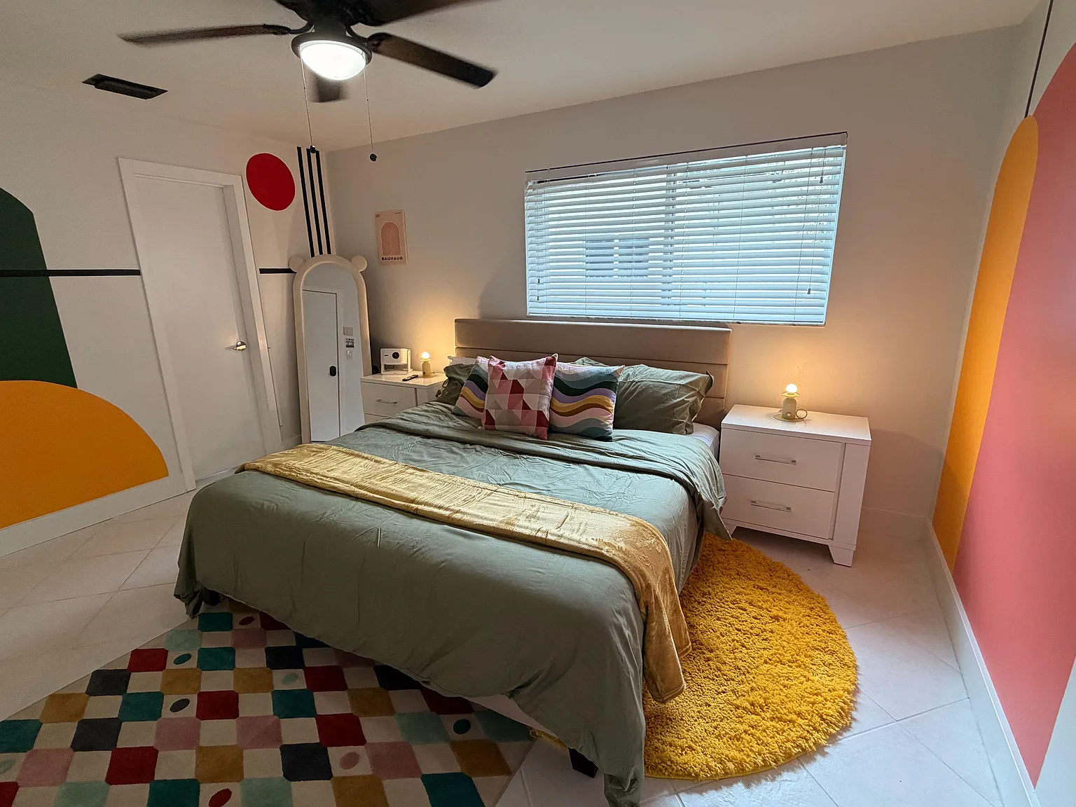 3 bed, 2.0 bath, 1700 sqft, $1,637 — Photo 2