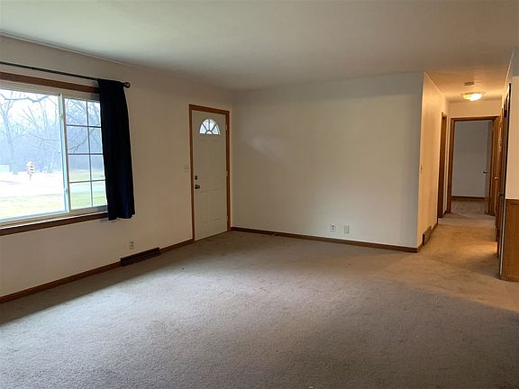 5th image of 6331 Penguin Dr