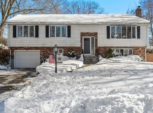 7 Van Beal Rd, Randolph, MA 02368