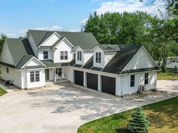 124 Holloway Bay Rd N, Fort Erie, ON L0S 1R0