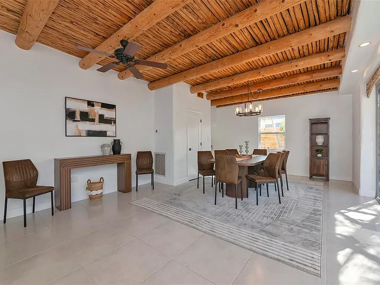 681 Avenida De Mayo — Photo 17