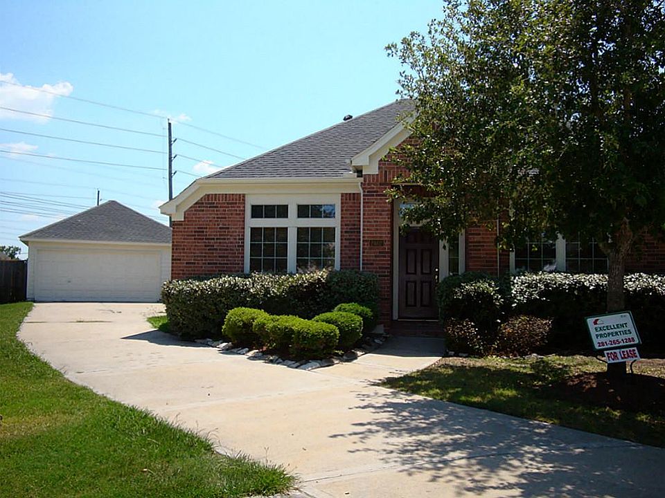 1st image of 2102 Grand Brook Ct
