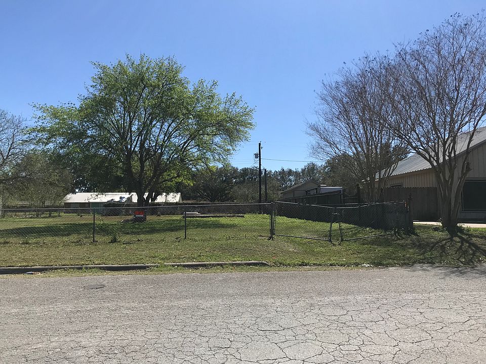 1st image of 1126 Woodworth Dr