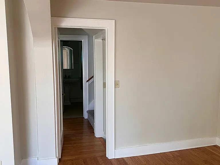1455 NW Harrison Blvd — Photo 5