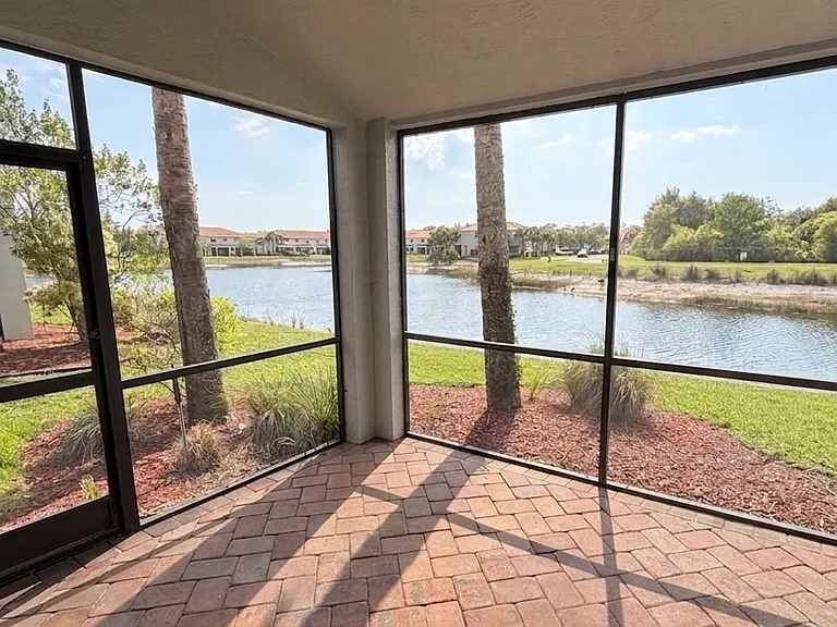 15465 Summit Place Cir — Photo 23