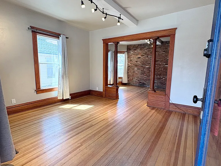 928 N Corona St — Photo 7