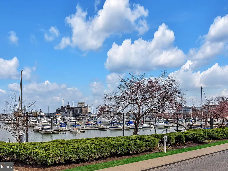100 Harborview Dr #1901 — Photo 98