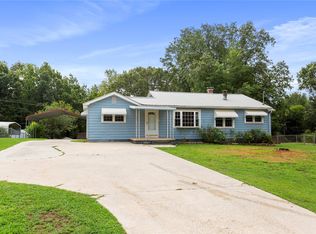 213 Friendship Rd, Seneca, SC 29678