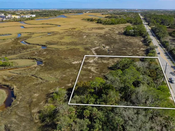 3258 Lewis Speedway St, Saint Augustine, FL 32084