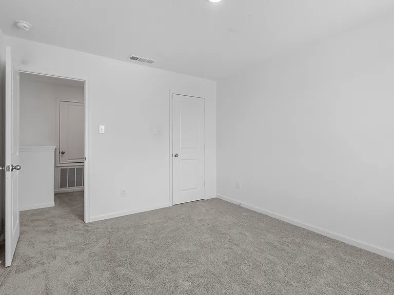 120 Waterhouse Lake Dr — Photo 28