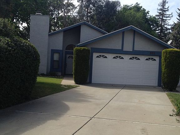 933 clarkson front with driveway_03252015