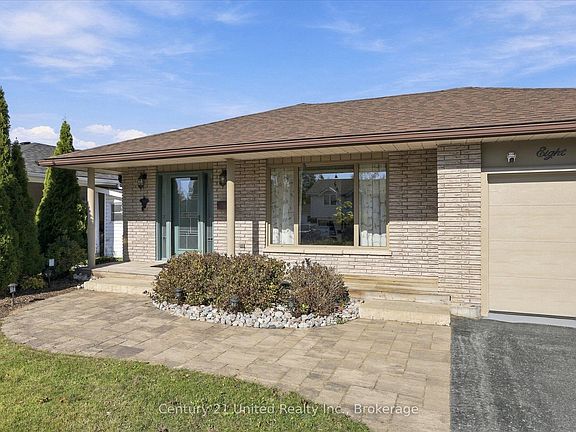 3rd image of 898 Sydenham Rd
