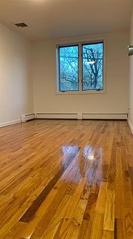 200 Christopher Columbus Dr #B9 — Photo 5