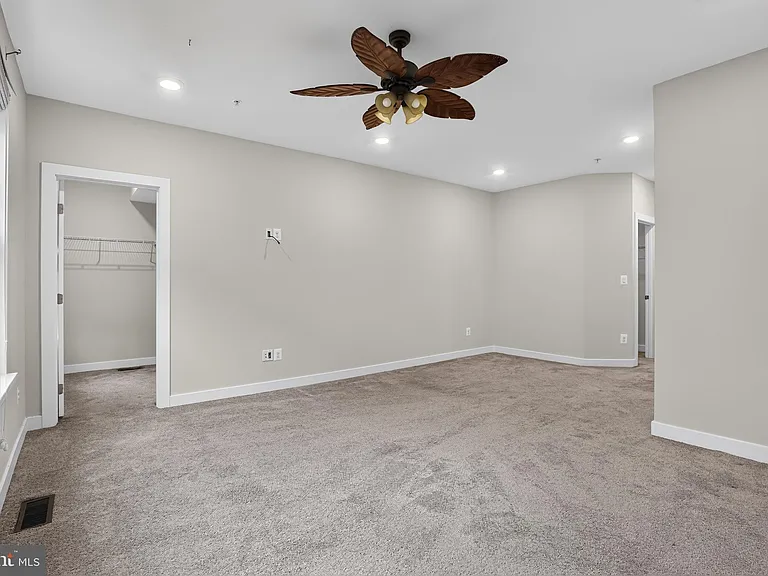 13246 Lake Woodland Way #5A — Photo 24