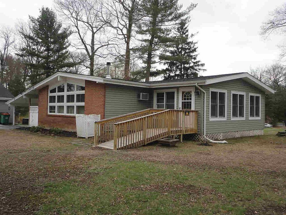 1st image of 66 Greentree Dr S