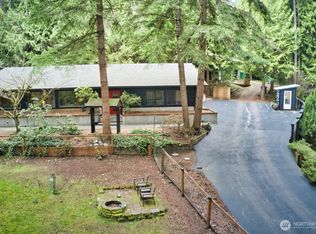 2041 Ptarmigan Lane NW, Poulsbo, WA 98370