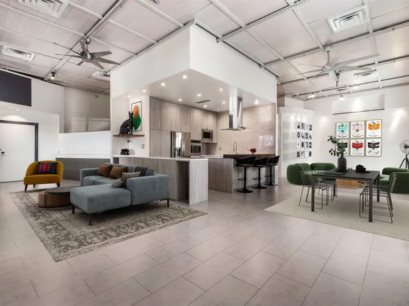 215 N Walton St #9 & 11, Dallas, TX 75226
