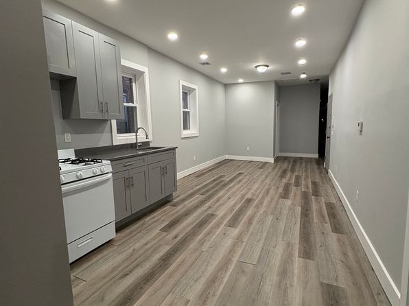 186 Hawthorne Ave #3LL