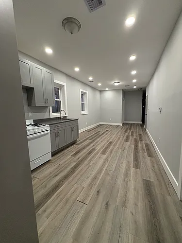 186 Hawthorne Ave #3LL Photo 1