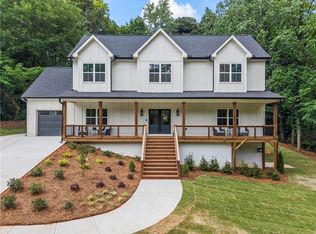 300 Nottingham Dr, Woodstock, GA 30188