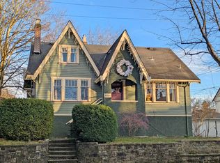 2340 Victoria Dr, Vancouver, BC V5N 4K9