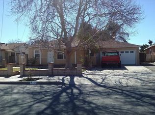 413 E 3rd St, Rialto, CA 92376