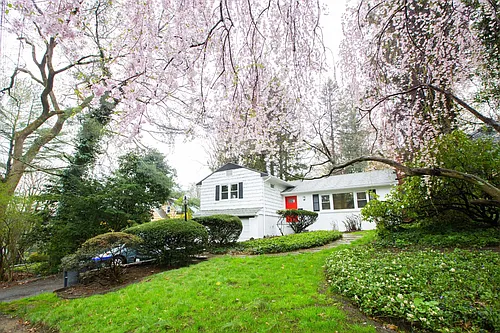 68 Mount Joy Ave Photo 1