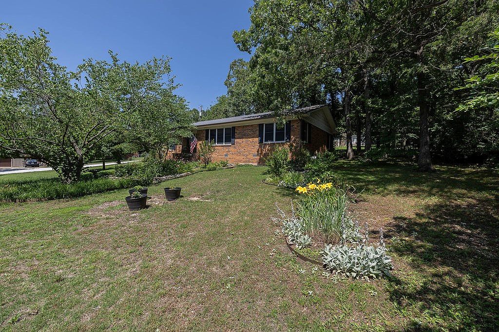 409 Valley Ave, Berryville, AR 72616 Zillow