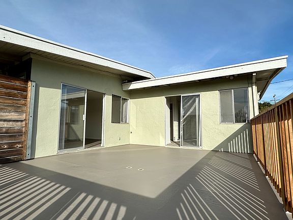 3rd image of 429 Kearney St #0