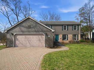 402 Locust Pl, Deerfield, IL 60015