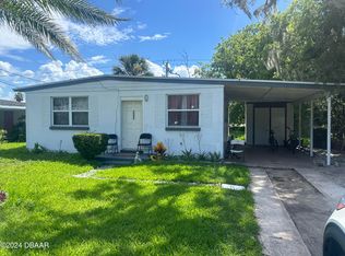 332 Bartley Rd, Daytona Beach, FL 32114