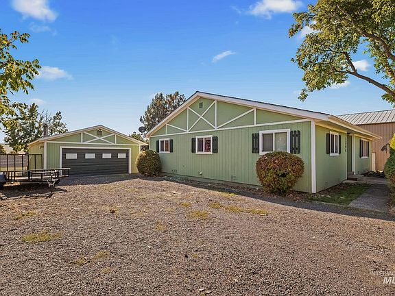 2nd image of 1344 Hemlock Ave