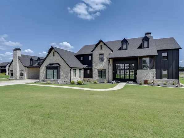 312 Mint Ridge Dr, Burleson, TX 76028