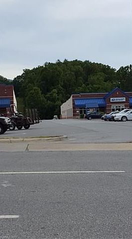 1st image of 1352 Charlotte Hwy
