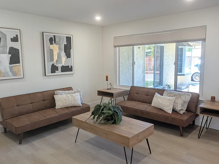 22434 Salem Ave #B — Photo 5