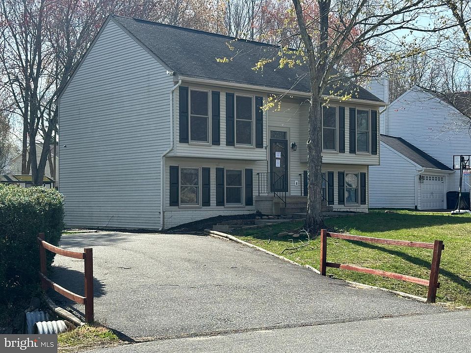 1st image of 11609 Hampstead Dr