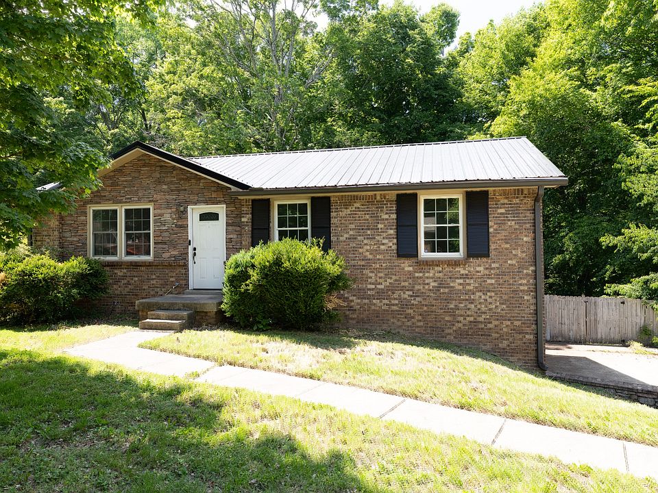 1st image of 2733 Turner Ln