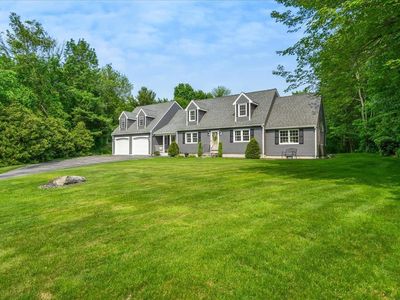 14 Nathaniel Drive, Hudson, NH, 03051
