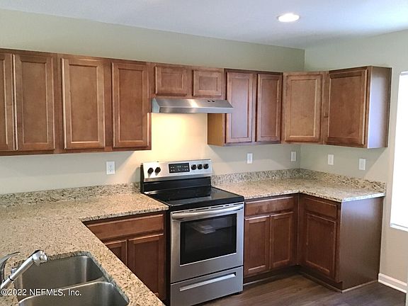 5th image of 8748 Kaye Ln