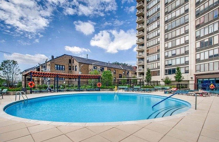 1st image of 3930 N Pine Grove Ave APT 1406