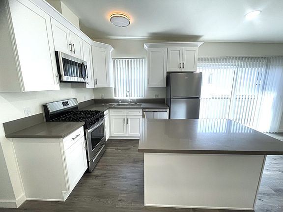 4th image of 3326 Keystone Ave APT 10