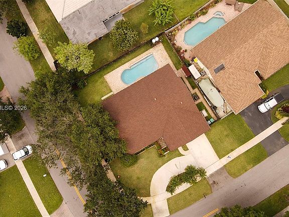 4th image of 11945 SW 54th St