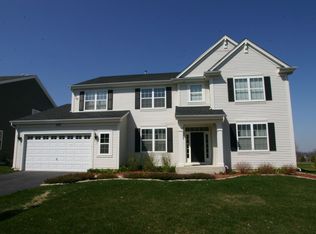 485 Newcastle Dr, Cary, IL 60013
