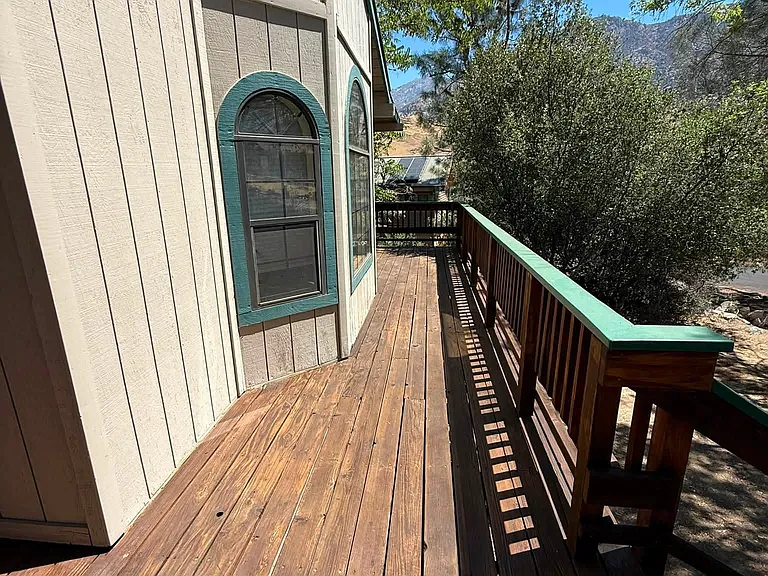 224 Pine Dr — Photo 6
