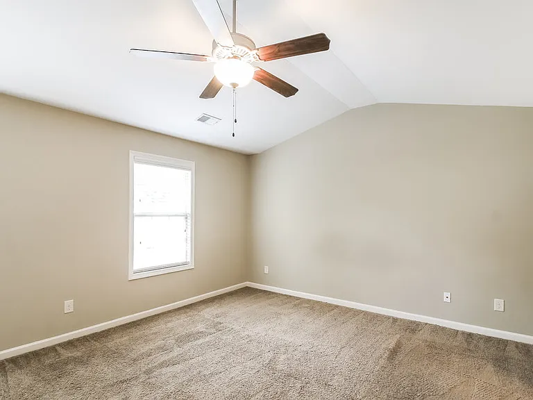 114 Saint Charles Pl — Photo 11