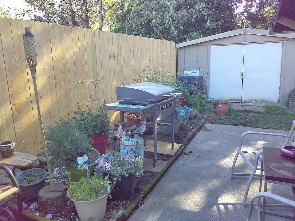 2nd image of 6001 NE 97th Ave
