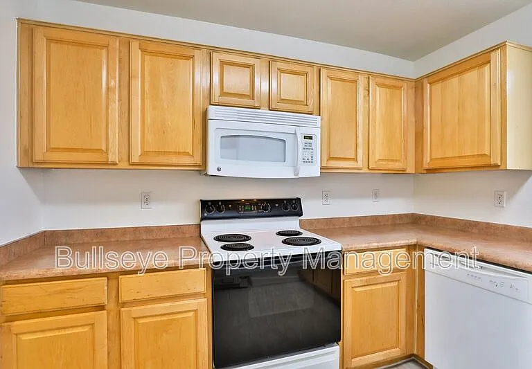 1697 N La Fresa Dr — Photo 7