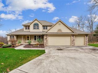 2334 S Ridge Dr, Hidden Valley, PA 15502