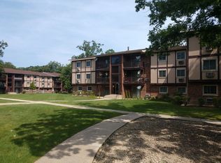 23443 S Western Ave APT F61, Park Forest, IL 60466