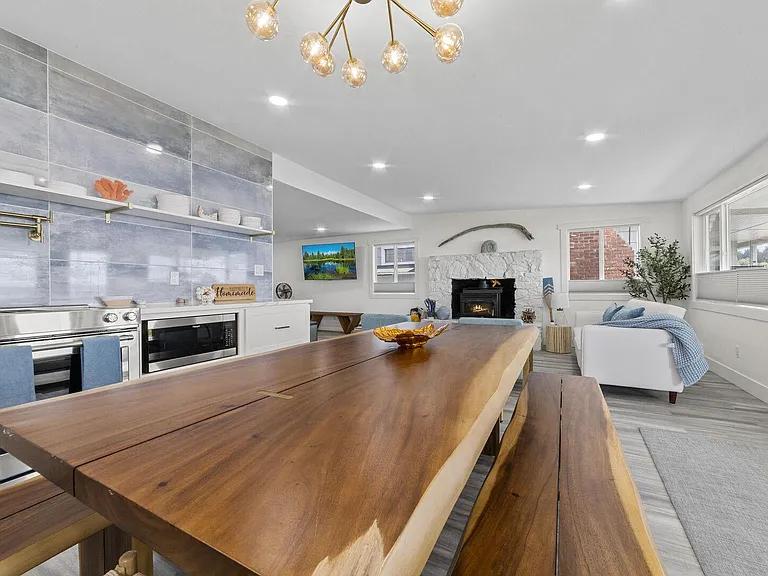 260 Driftwood Shores Rd — Photo 23